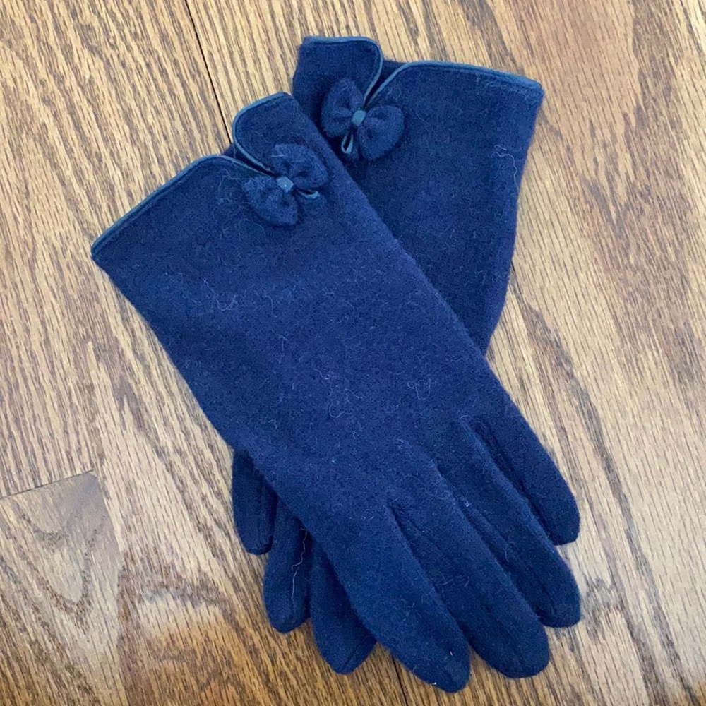 One size gloves